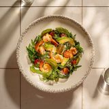 Салат з креветками та авокадо