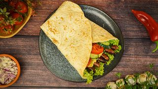 Tortilja dimljena roštilj kobasica