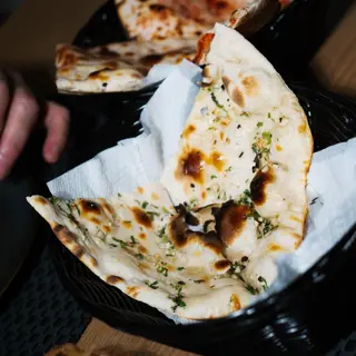 Garlic naan