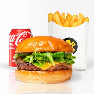 COMBO THE HEURA CHIVUO´S® + PATATAS + BEBIDA