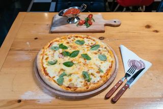 Pizza Cheese Fan Ø46 cm