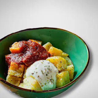 Patatas Bravas Con Mosty Special Salsa