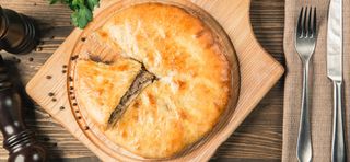 Кубдарі з м'ясом на дріжджовому тісті (240г)