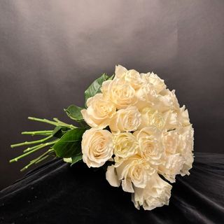 Ramo de 21 Rosas Blancas 