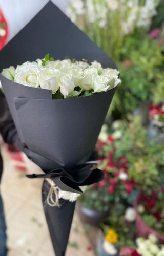 Grand Bouquet De Roses Blanches