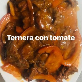 Ternera con tomate