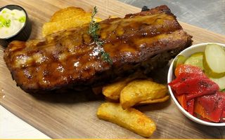 Coaste bbq & cartofi wedges