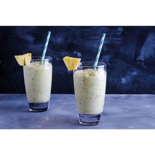 Berry Date Smoothies