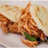 Arepa De Pollo Mechado (1 Ud.)