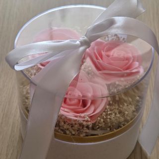 Caixa Elegante com Rosas de Sabão