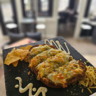 PAN DE AJO CON QUESO