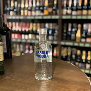Горілка Absolut 40% (0.7л) 