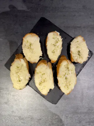 Garlic Bread / Սխտորով հաց