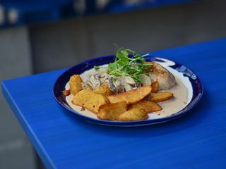 Курячий стейк сувід з картоплею (410g)