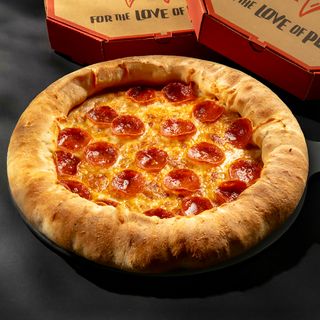 Stuffed Crust პეპერონი