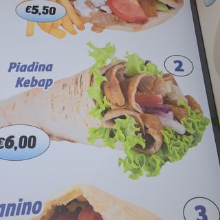 Piadina yufka kebap