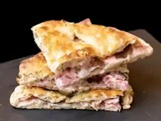 Focaccia burro e tartufo