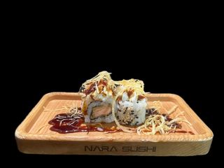 2281-Salmon fried roll