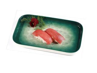 92. Nigiri de atún 2 Pzs