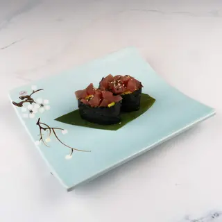 Gunkan spicy tuna