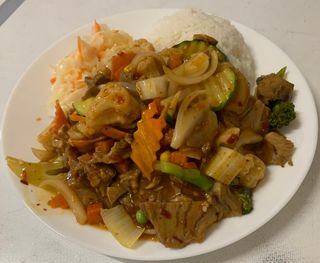 Golonka z sosem pikantnym