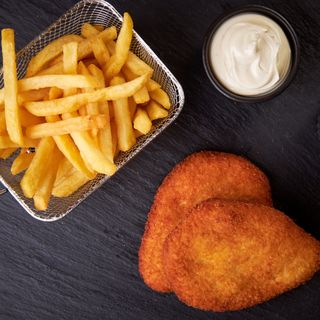 Meniu șnițel de pui 