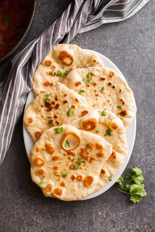 garlic  naan