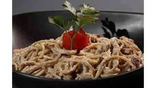 Špagete sa piletinom i pečurkama