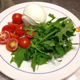 Bufala Campana 250 g rucola e pomodori
