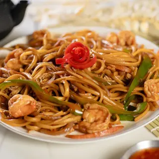 Tallarines Fritos con Gambas