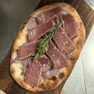 Focaccia di tonno