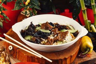 E3-ღორის ხორცი ჩინური ხის სოკოთი