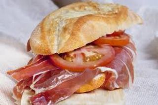 Montadito de jamón