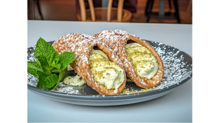 SYCYLIJSKIE CANNOLI Z KREMEM PISTACJOWYM