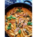Chicken Pasta in Creamy Tomato Sauce