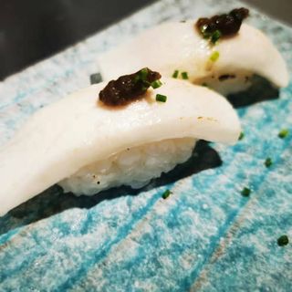 Nigiri De Pez Mantequilla Flameado (2 Pzs.)