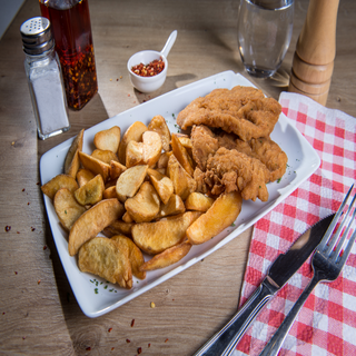 Snitel de pui cu cartofi wedges