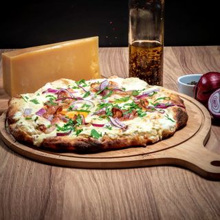 Пица Карбонара (550г)