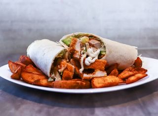 Тортила с пиле корнфлейкс (300г)