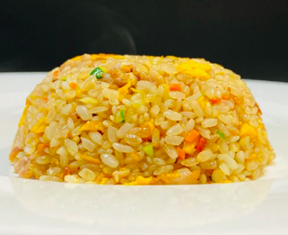 Riso ai gamberetti 虾仁炒饭