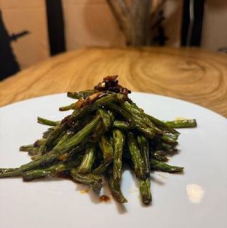 Fagiolini al wok in salsa Chili