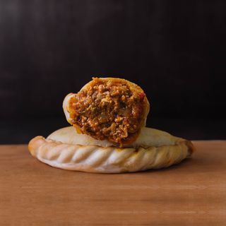 Empanada de Pollo Picante