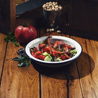 კიტრი-პომიდვრის სალათი