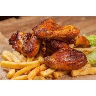 Chicken wings with mini fries
