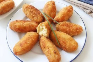 Croqueta de pollo (1 ud.)