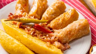 Sarmalute cu mamaliguta si smantana