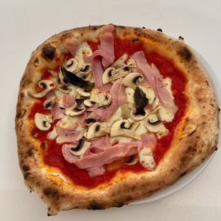 Prosciutto e funghi