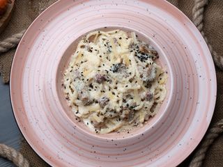 Паста з куркою та цукіні (390g)