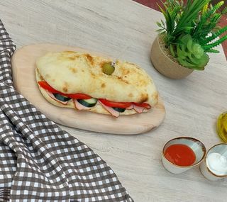 Sendvič sa pečenicom