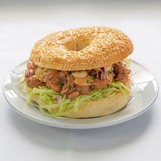 Bagel Pulled Beef